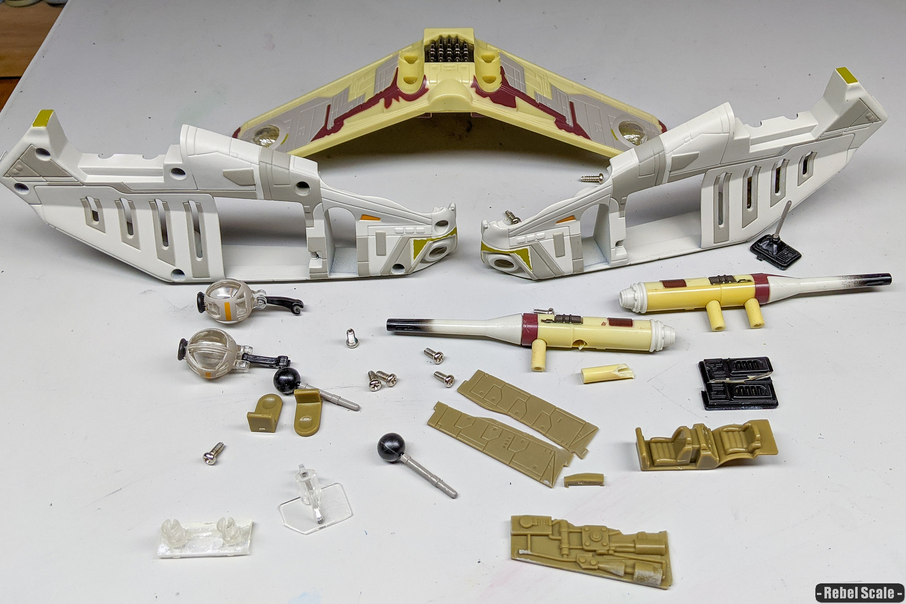 4 - Titanium Ultra Republic Gunship disassembled