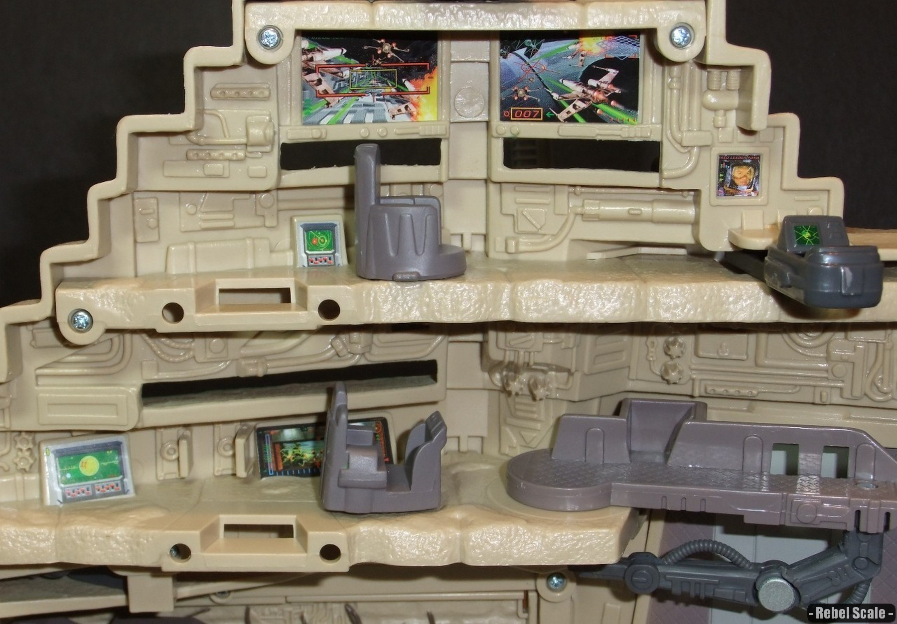 Action Fleet Yavin Rebel Base - Rebel Scale