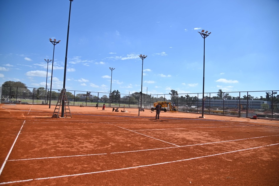 El Hipódromo arma un polo de tenis con 17 canchas y la academia de Gaudio.