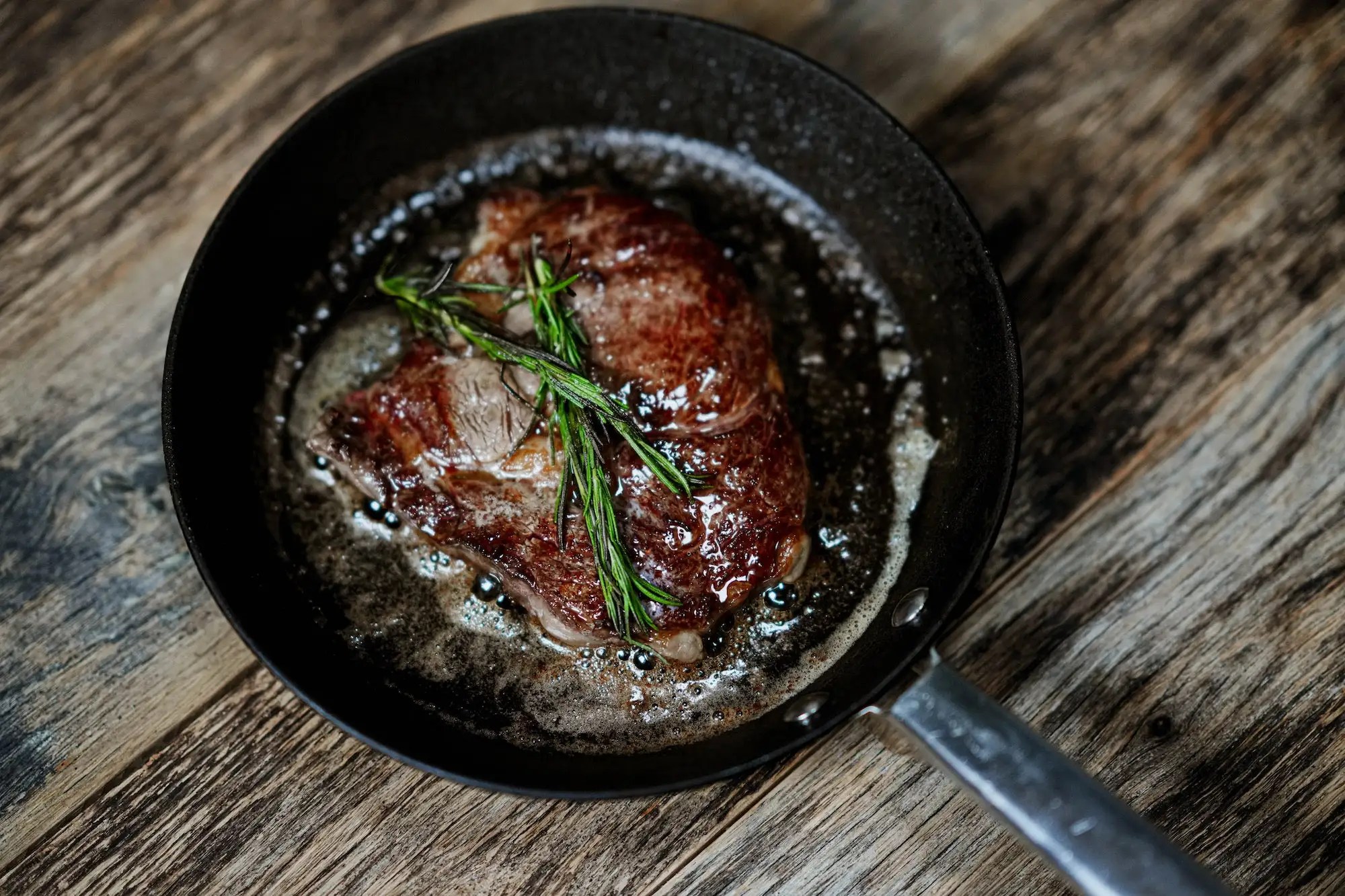 dry-aged-ribeye-steak-larnaca-red-pepper.webp