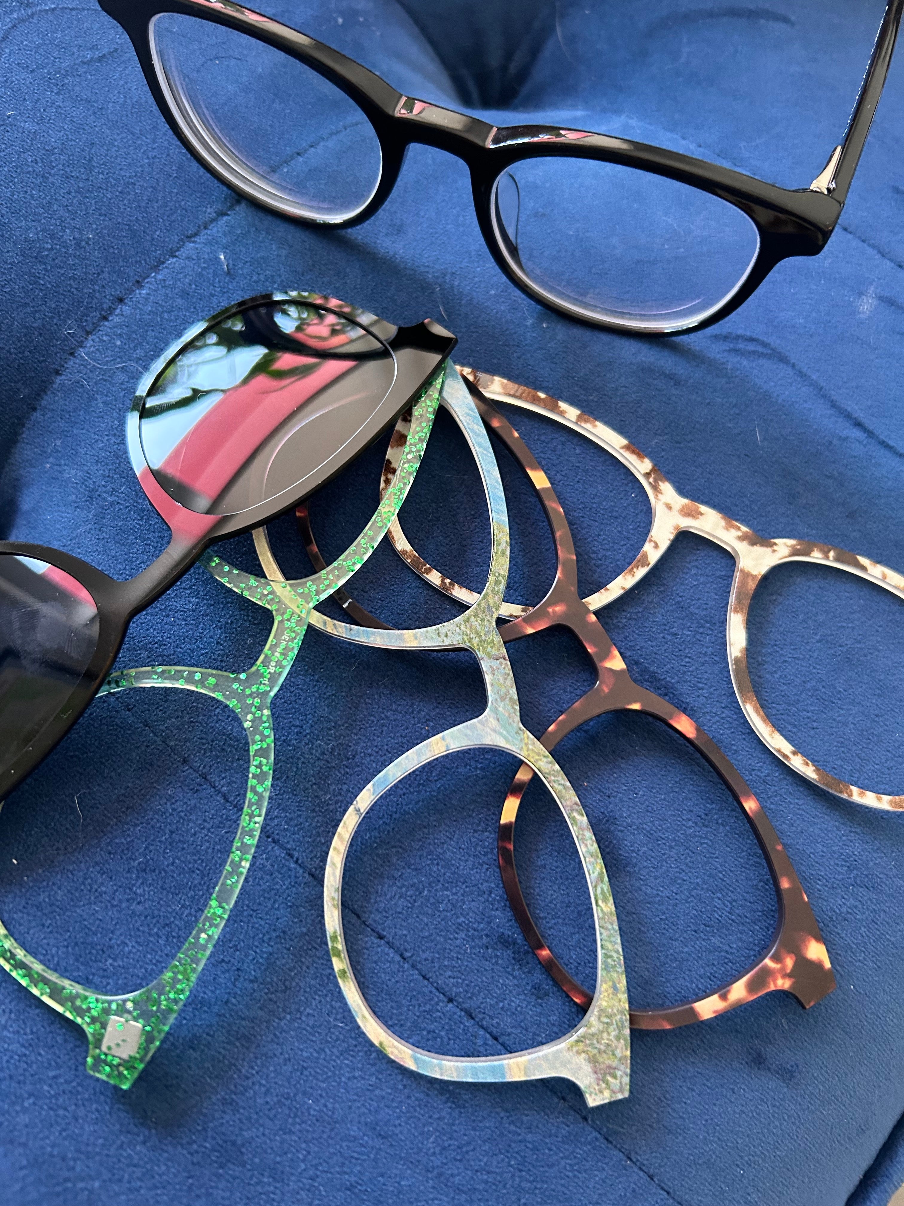 RESCRIPTION GLASSES