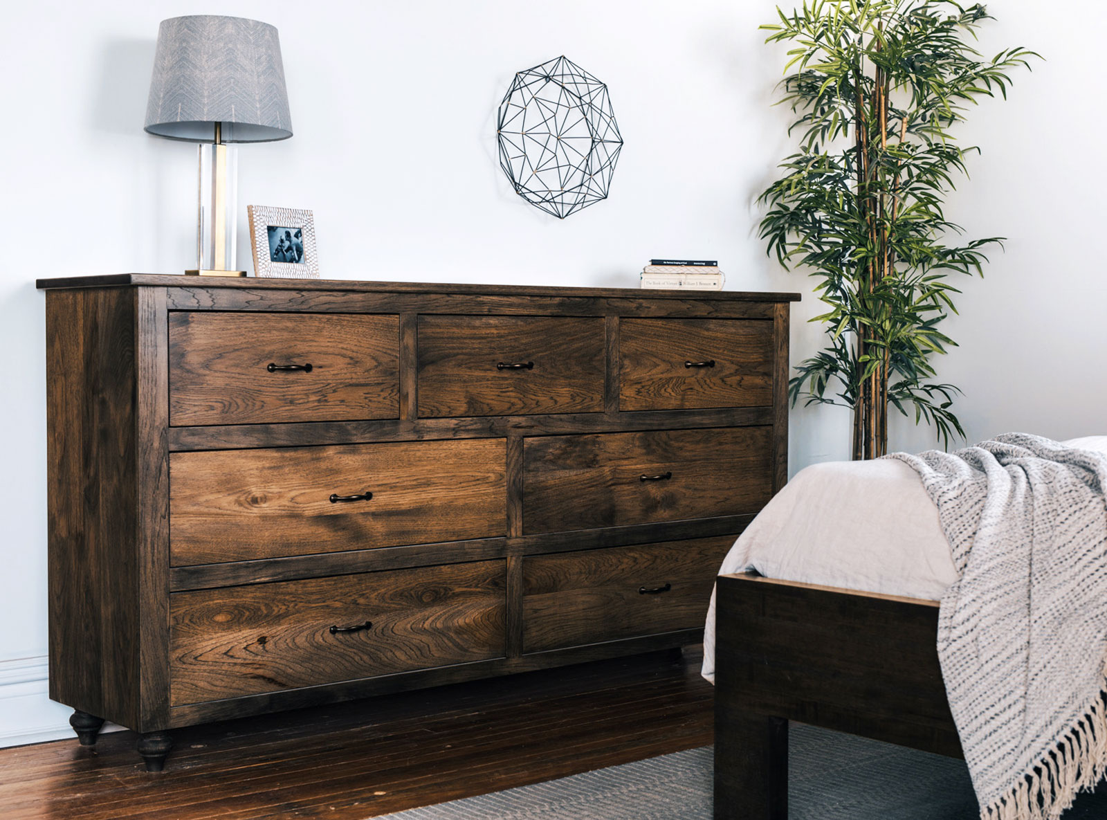 Do You Need Dresser in Bedroom: Essential Tips for Stylish Storage