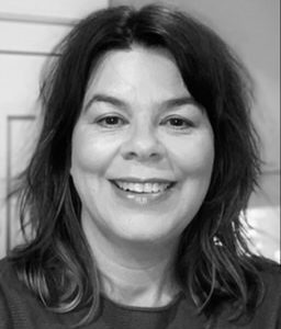 Paula Holmes