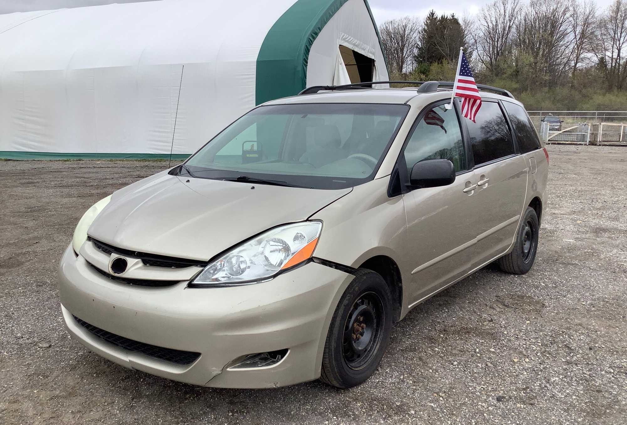 2006 toyota sienna ce 7-passenger