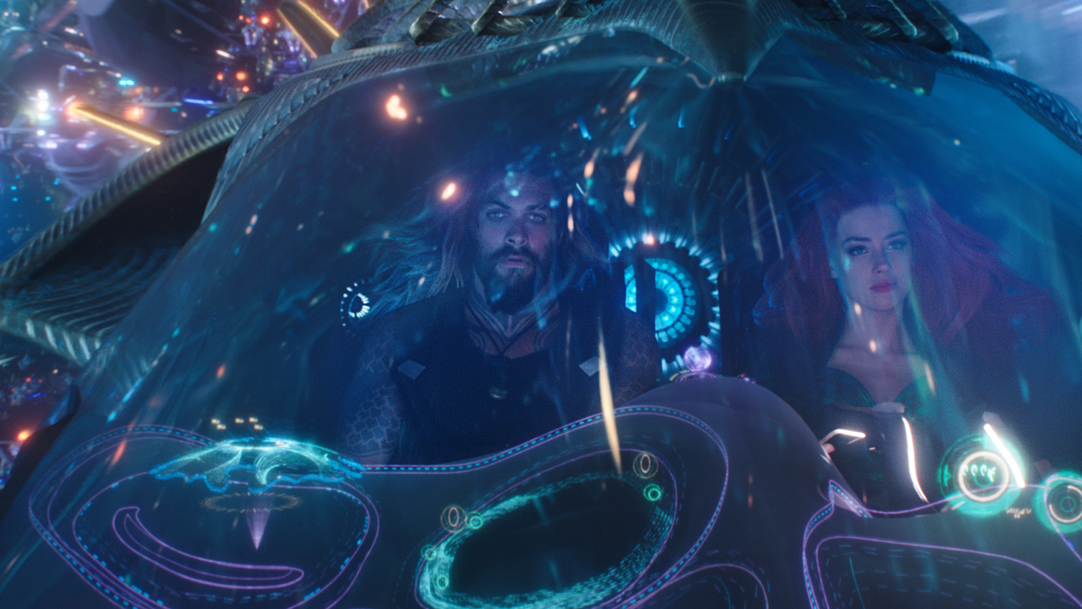 Gue enggak mau jadi aquaman. "Aquaman" Kissing Scene Censored in Indonesia and Saudi Arabia