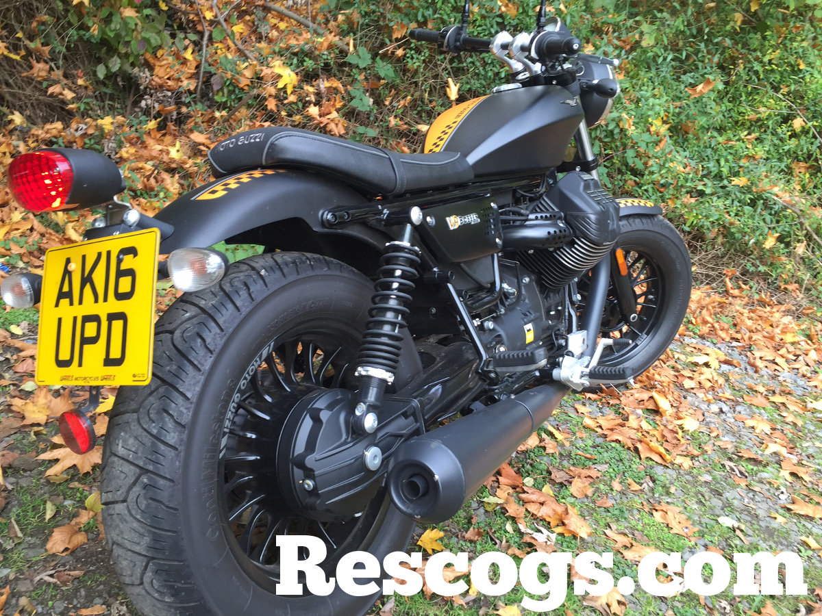2016 Moto Guzzi V9 Bobber