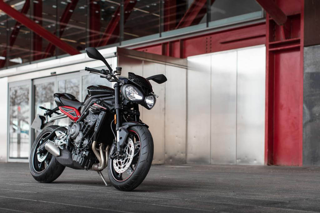 Triumph Street Triple R Low Arrives In Dealers
