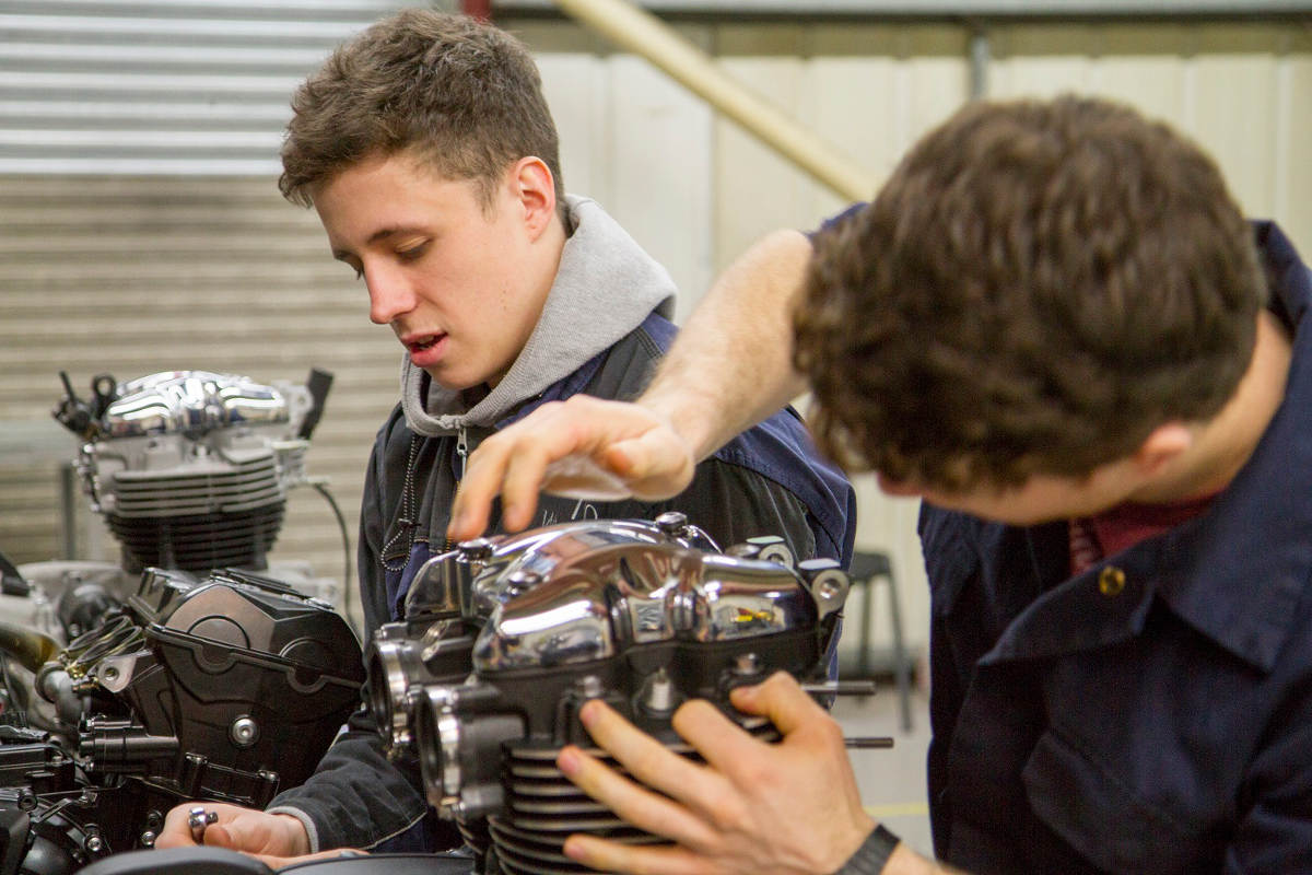 Entries Open For 2018 Triumph Advanced Apprentice Programme Engine Work