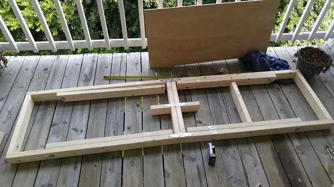 Diy 11 Easy Steps To Make A Folding Beer Pong Table