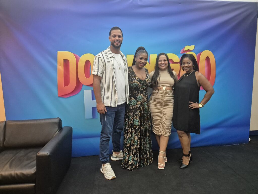 Revista Voix - A jornada de Lorrany Silva: Música, Fé e Superação. https://www.revistavoix.com/wp-content/uploads/2022/03/logo.png - A jornada de Lorrany Silva: Música, Fé e Superação. -