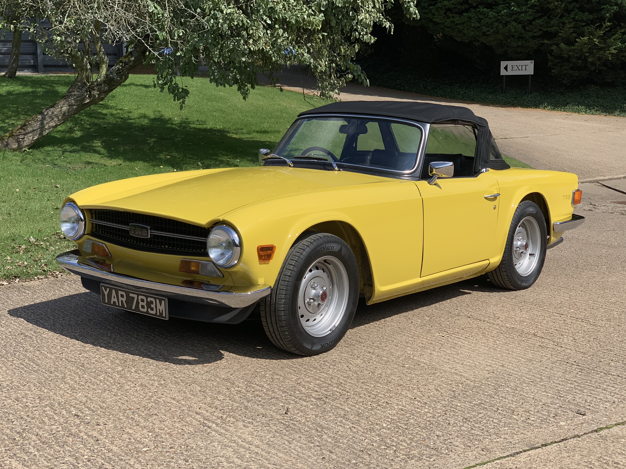 MINICHAMPS 1/43 Triumph Tr6 rouge no Spark Matrix Neo EUR 49,00