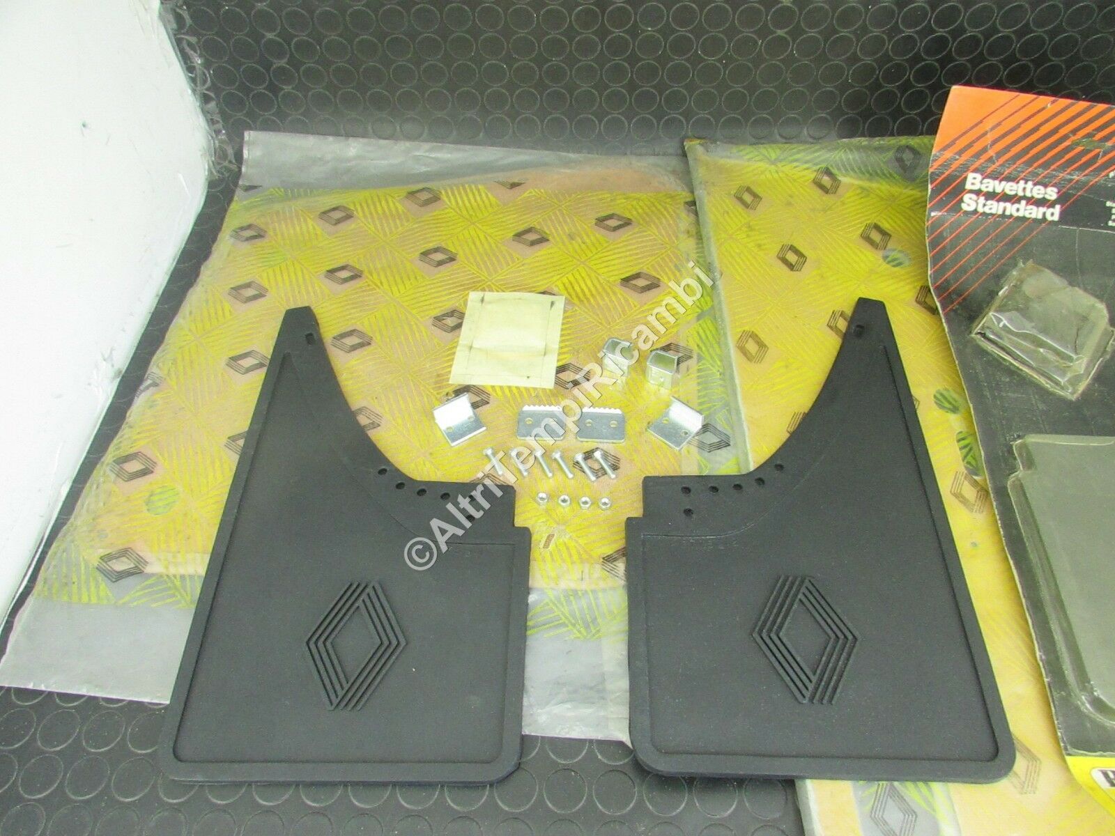 PARA SPRUZZI RENAULT R9 - R14 - R18 - R20 - R30 0094022009
