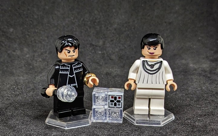 Custom LEGO Blakes 7 Avon and Servalan