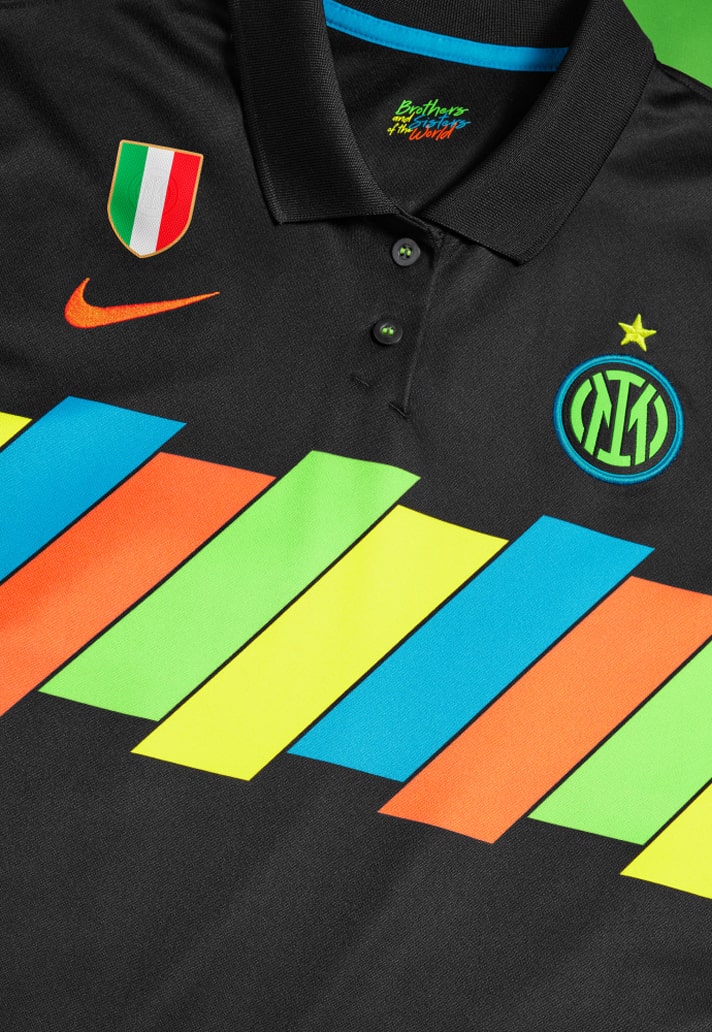 Tutti i colori dell'uguaglianza sulla terza maglia dell'Inter