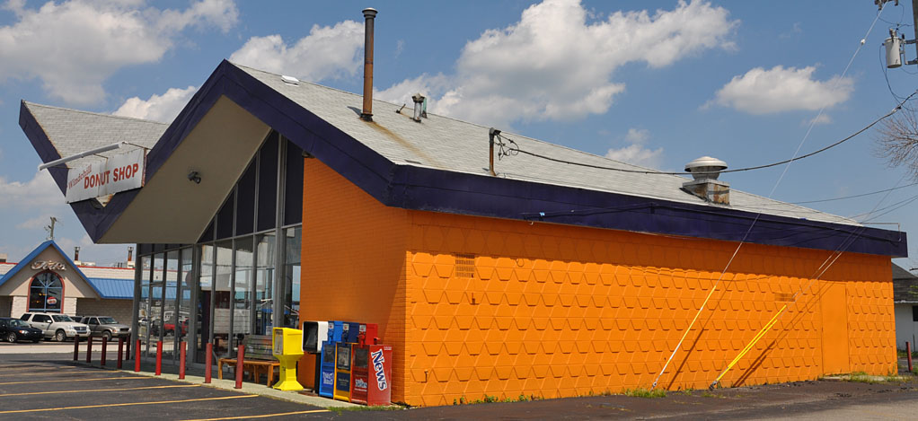 What you need to know. Dawn Donuts | RoadsideArchitecture.com