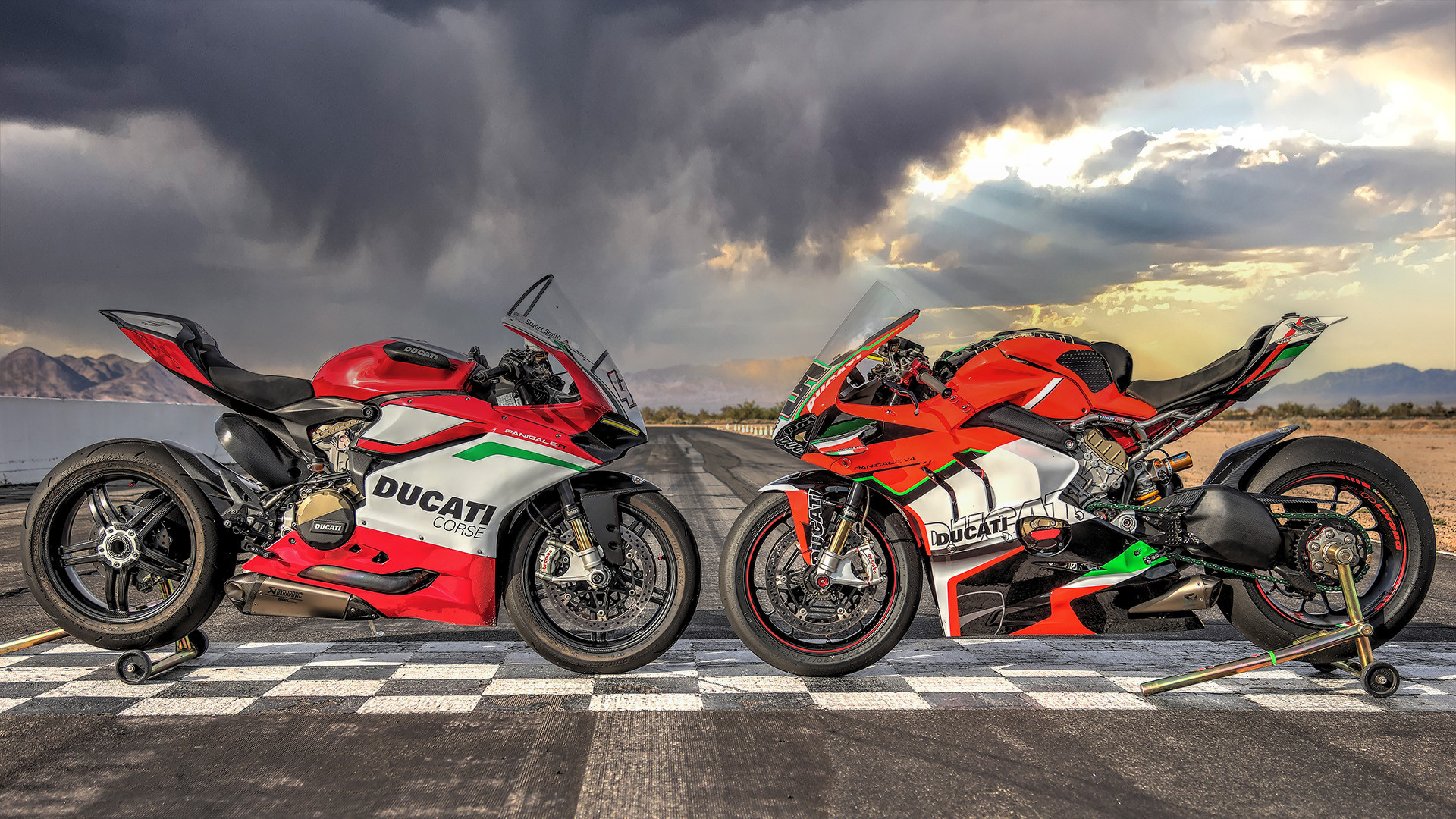 Ducati Panigale R: V-Twins vs V4 - Which One is the Ultimate Ride? (2026)