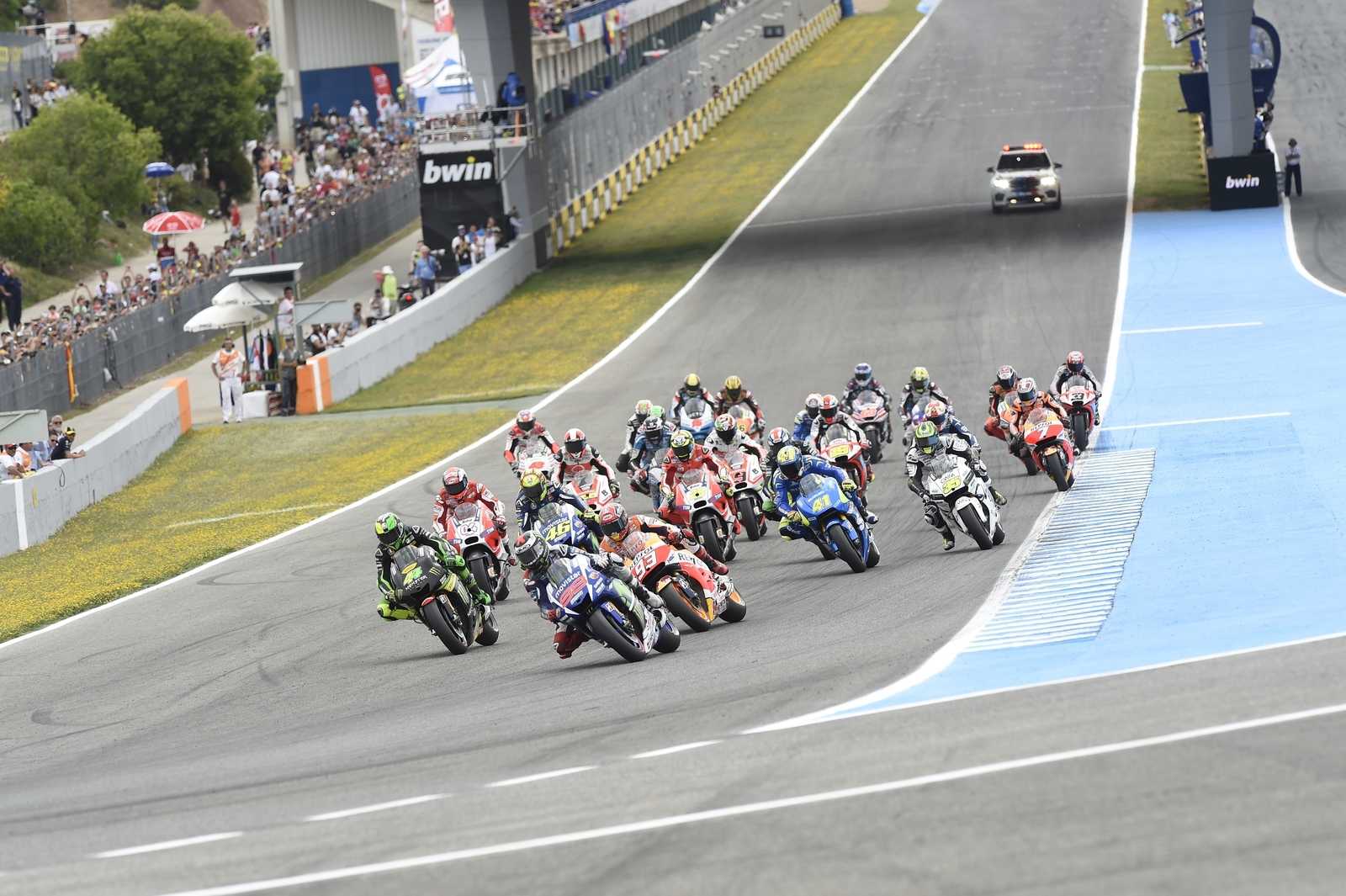 Dorna Extends Motogp Tv Rights Deal With Img Until 2020