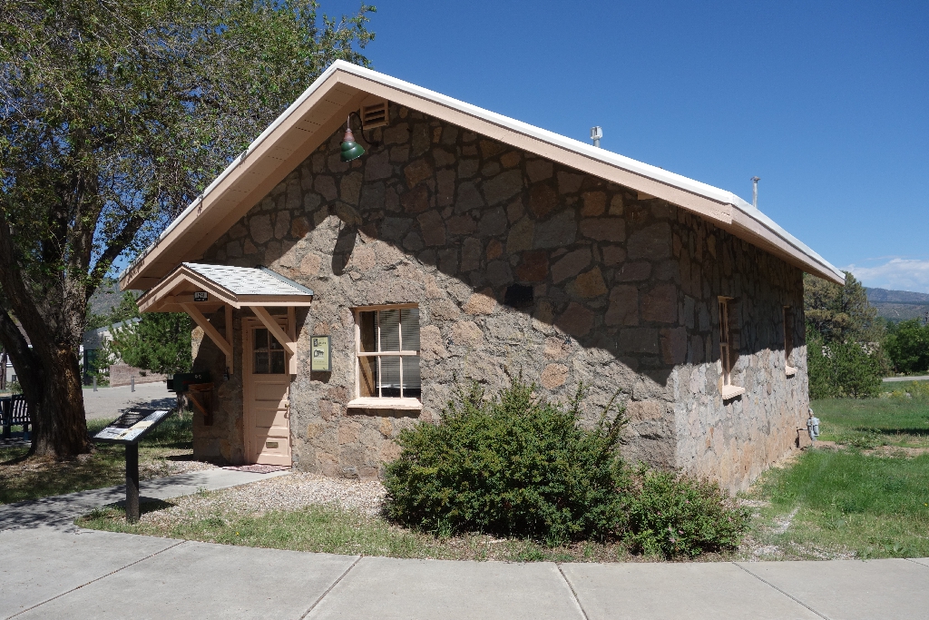 Day Trips around Santa Fe, NM Los Alamos Roaming About