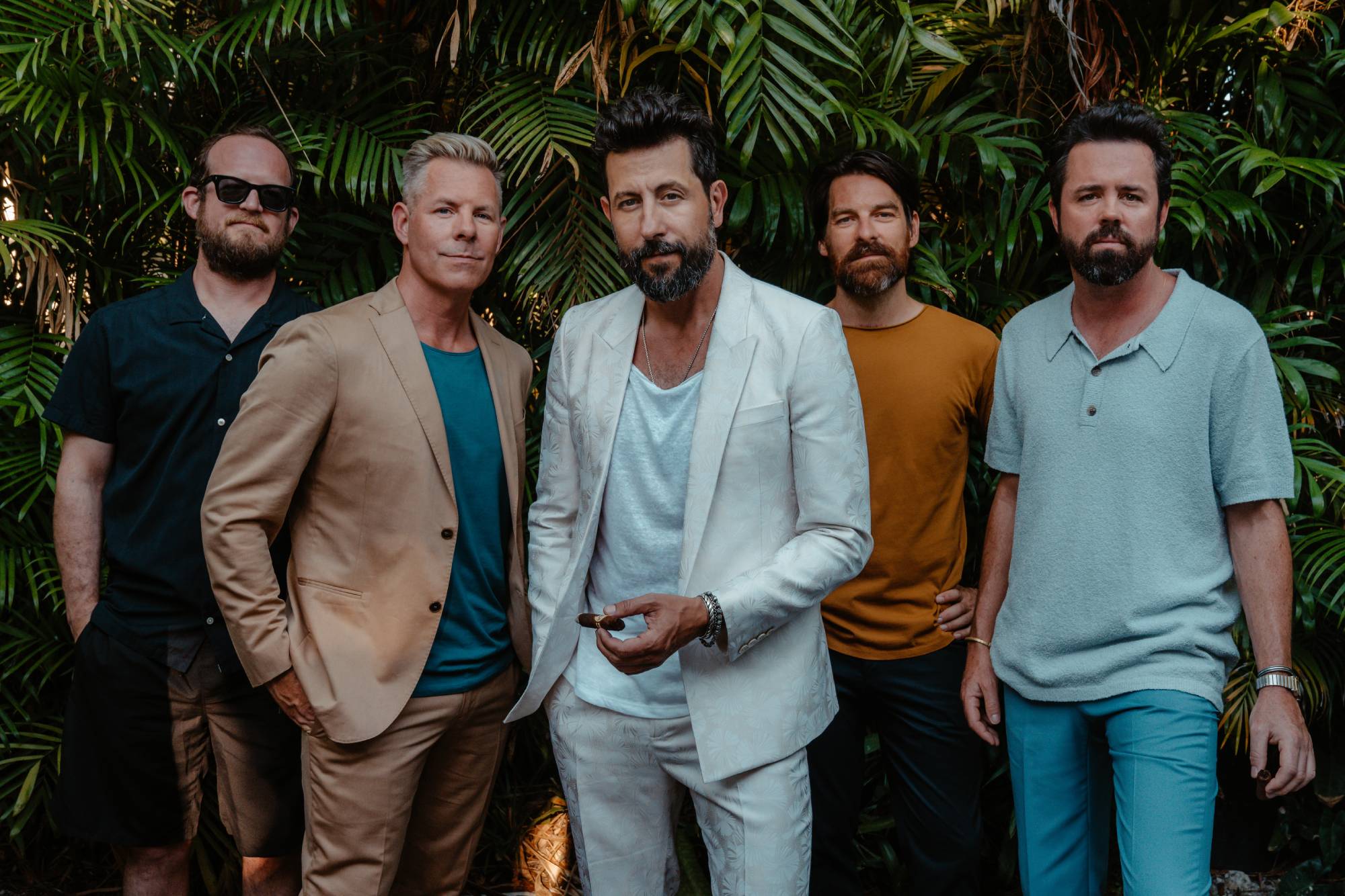 It can be easier to use than some other style boats. Old Dominion S New Song I Was On A Boat That Day Listen Rolling Stone