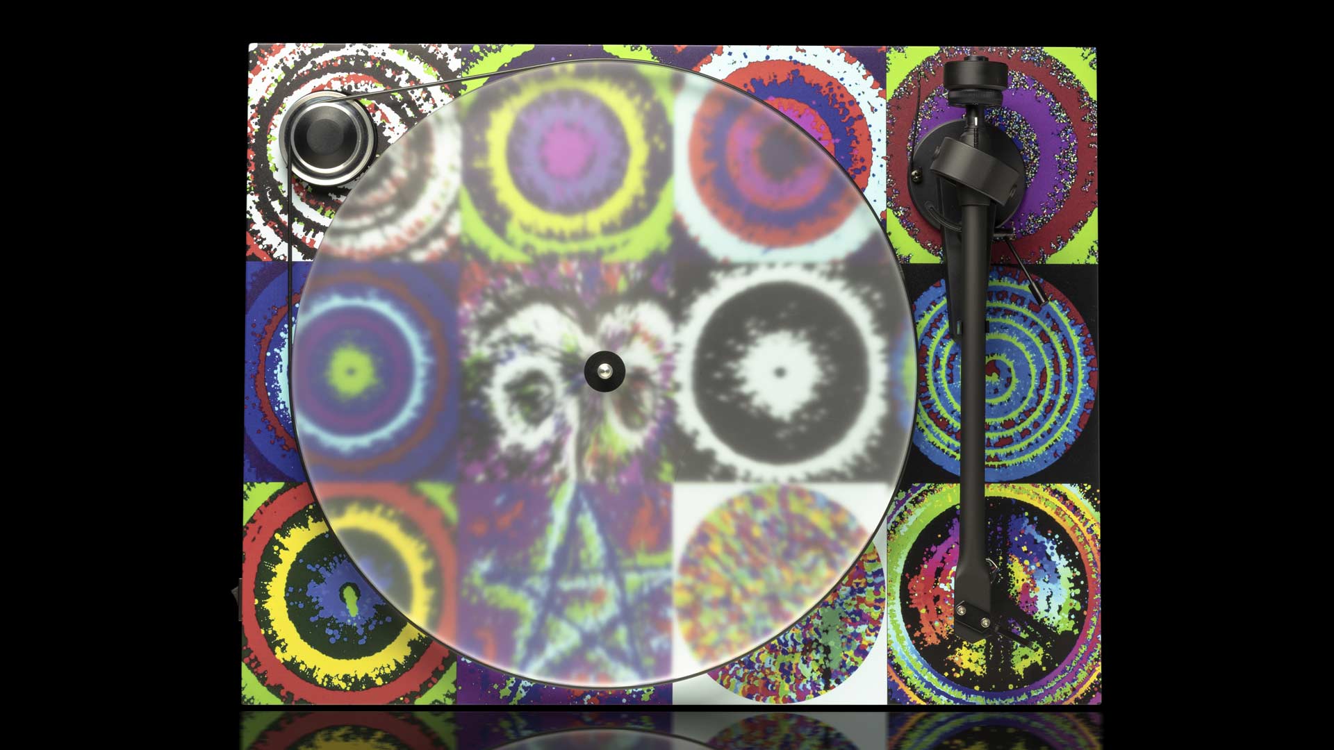 You can view barnes & noble's . Special-Edition Ringo Starr Turntable Features Starr's