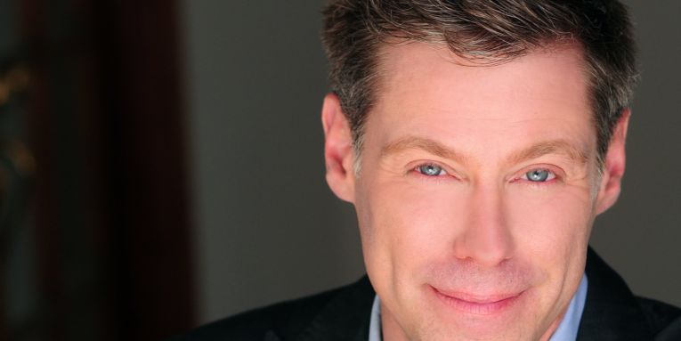 The Bear Roy Samuelson - Download Artistic Vintage Wallpaper | 4K