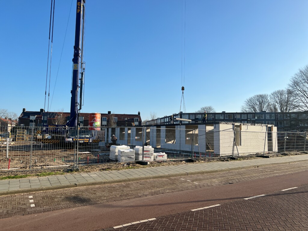 Funderingen van verkeerd betonmengsel vertraagt bouw huizen De Schouw Velsen-Noord nauwelijks