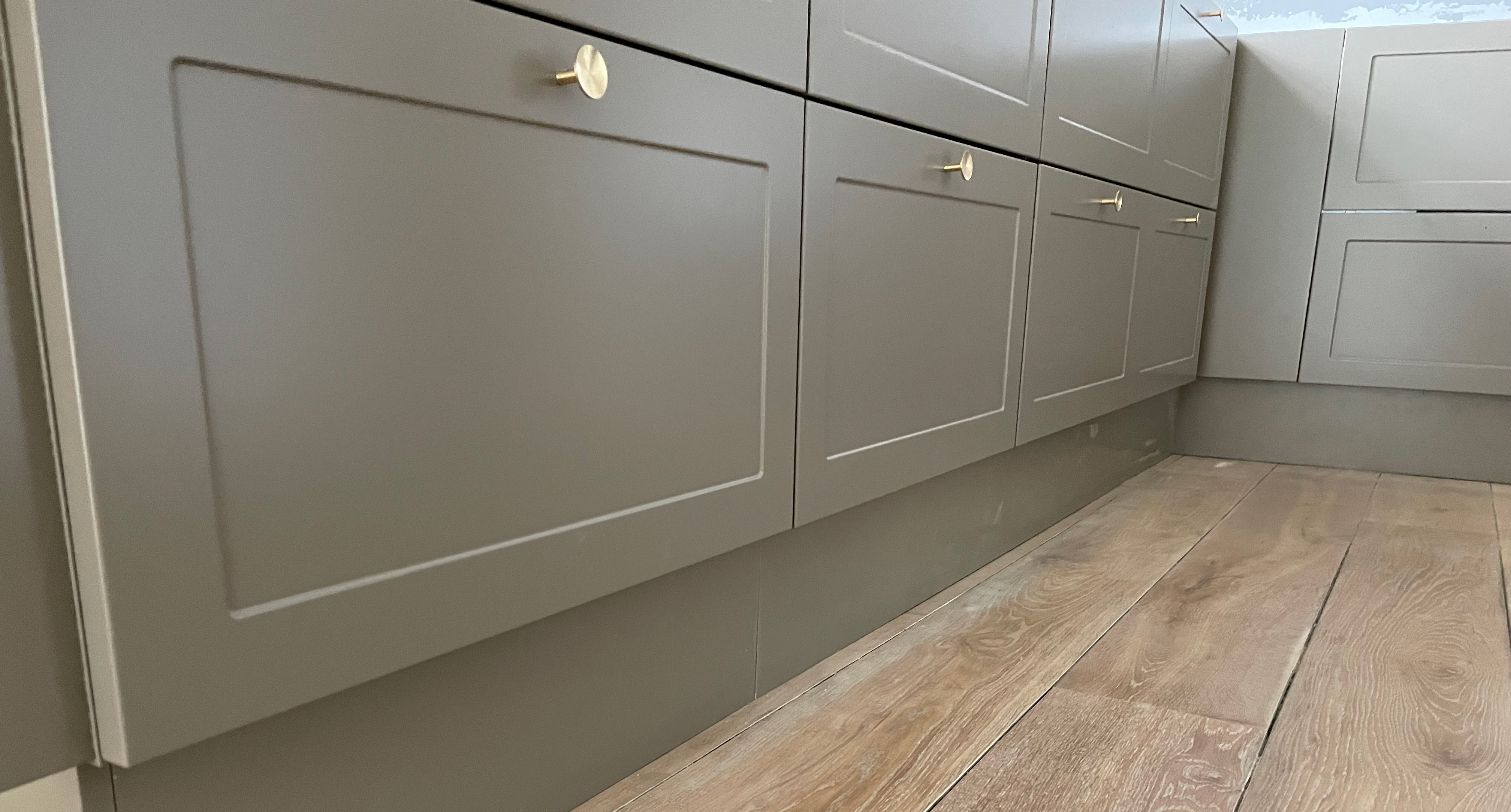 Kokken Bad Og Garderobe Montage Hele Nordsjaelland Og Storkobenhavn