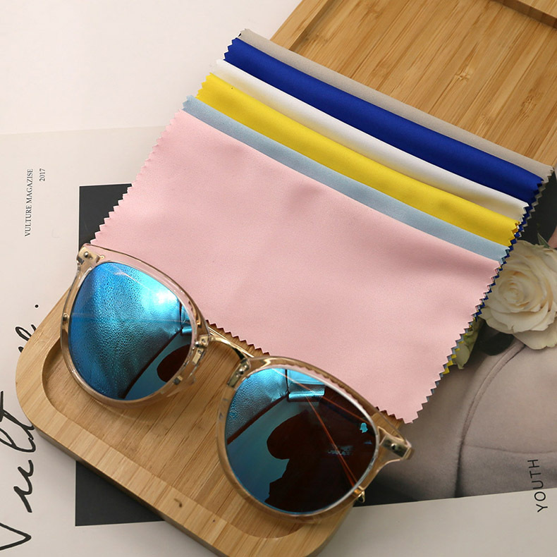 The knowledge of glasses cloth small science