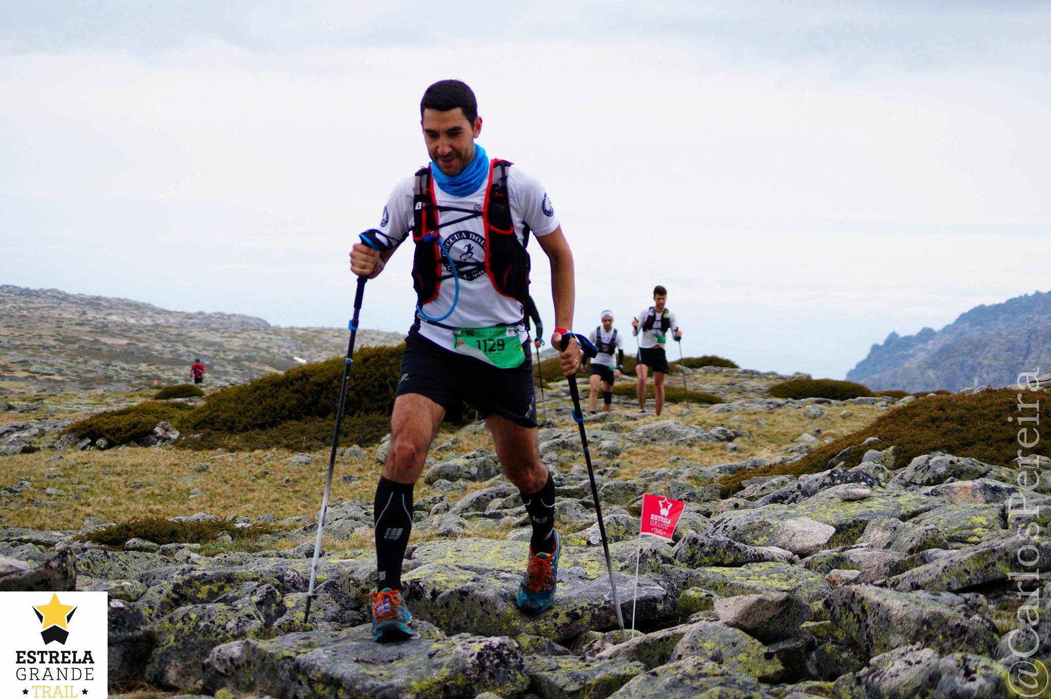 On the way to the summit (Torre) (© Carlos Pereira)