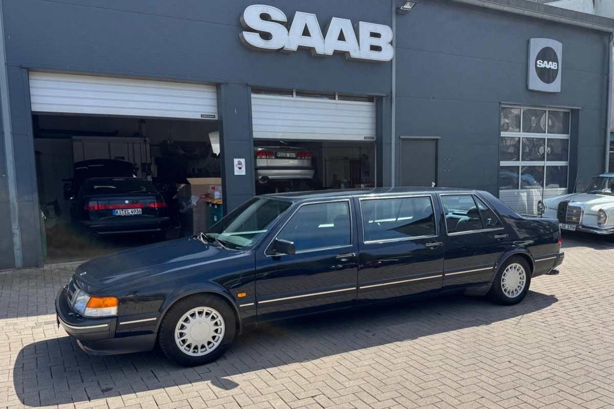 The Saab 900 Finlandia
