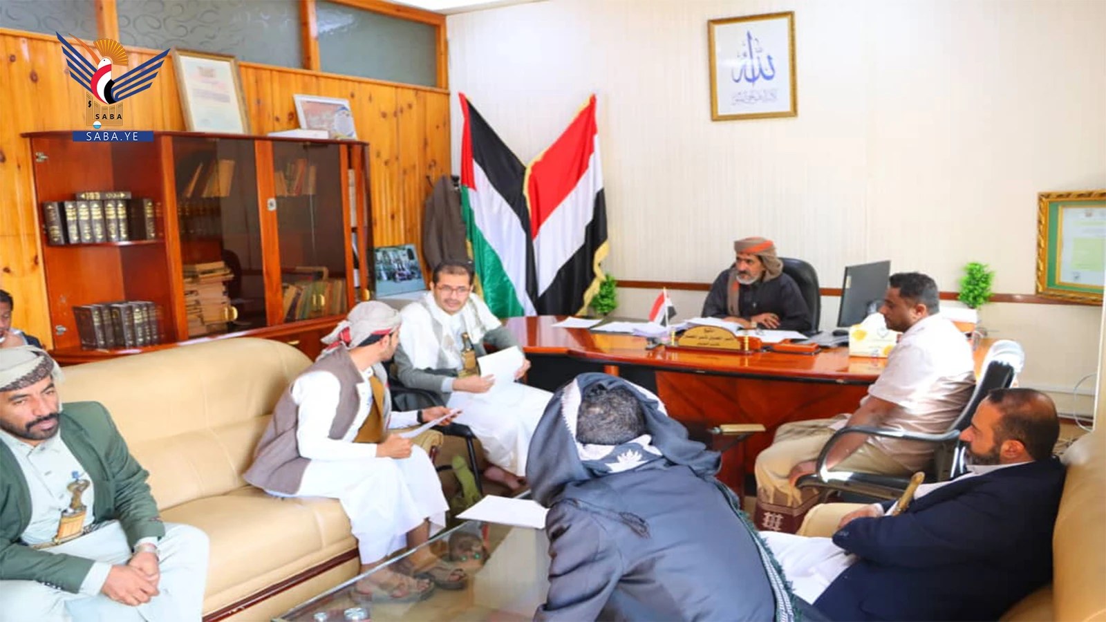 اجتماع برئاسة المحضار لمناقشة أوضاع الأسر المُهَجَّرة وسُبل تمكينهم اقتصادياً اجتماع برئاسة المحضار لمناقشة أوضاع الأسر المُهَجَّرة وسُبل تمكينهم اقتصادياً