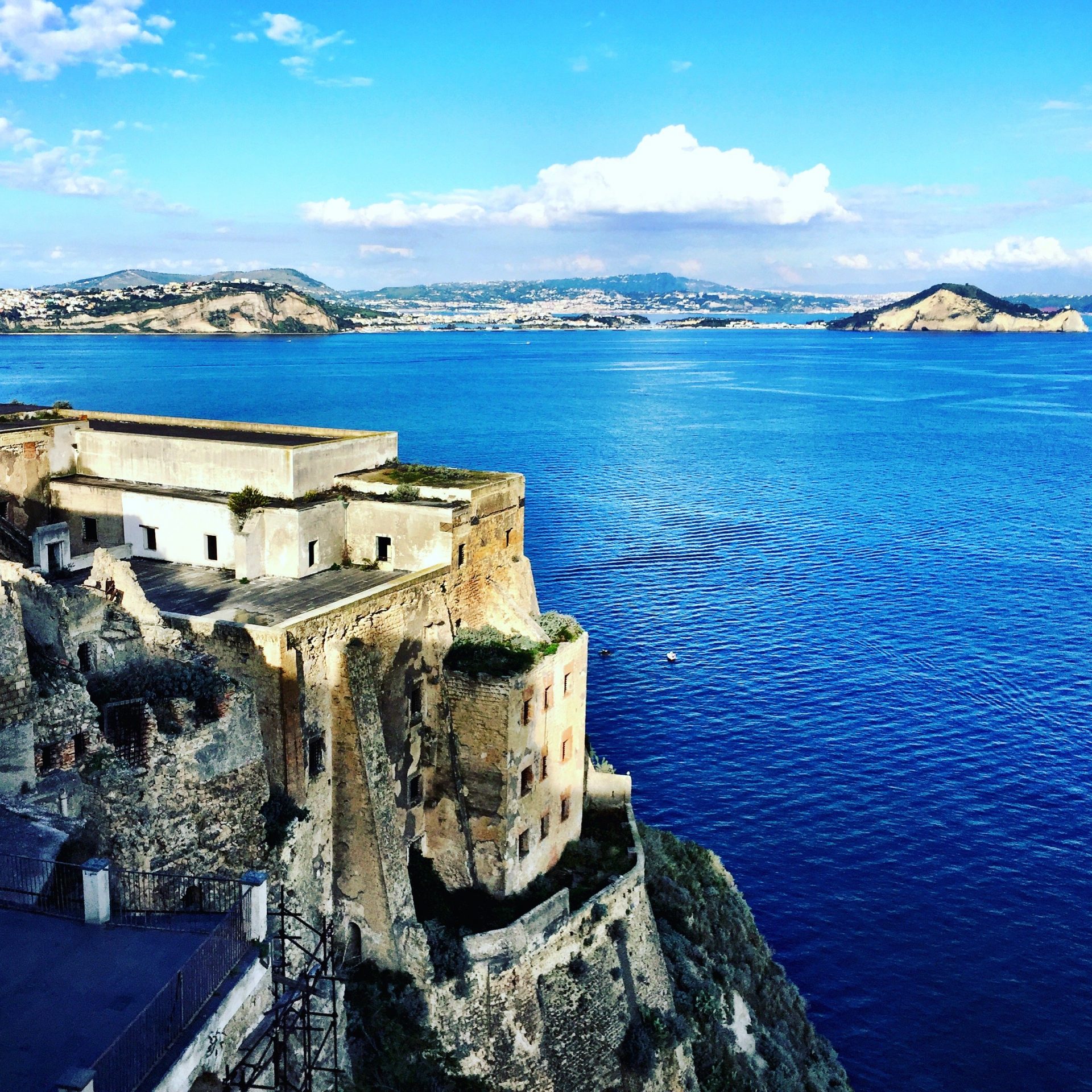 Golfo di Napoli, se ci vai non puoi sbagliare.