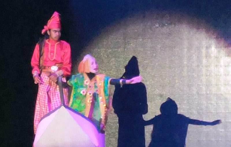 Lonto Engal Sukses Gelar Teater “Lajendre” di Taman Budaya NTB - Samawa Rea
