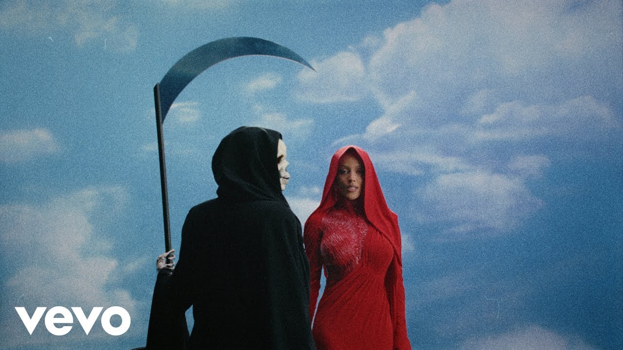 Doja Cat recycle un classique pour Paint the town red