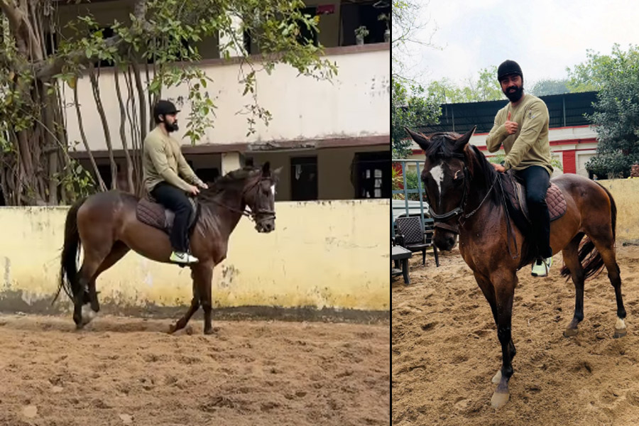 রবিবাসরীয় সকালে ময়দানে ঘোড়সওয়ার দেব, চললেন কোথায়? কৌতূহলী নেটপাড়া