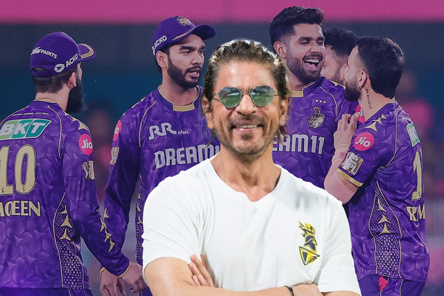 নারিন-ভেঙ্কটেশের জন্য ‘শাস্তি’, নাইটদের ‘পার্টির’ ছুটি দিয়েও বার্তা শাহরুখের