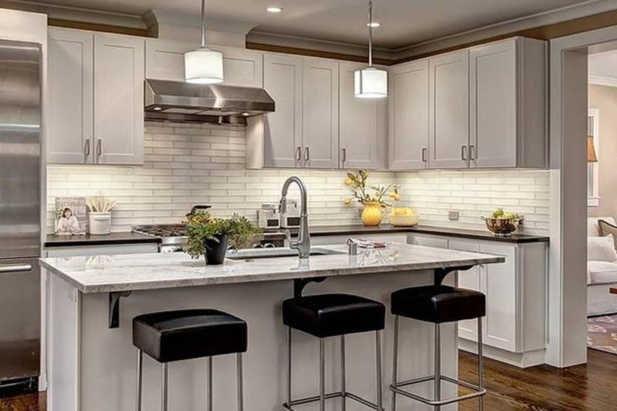 Listed here are some simple tips to wash dirty kitchen