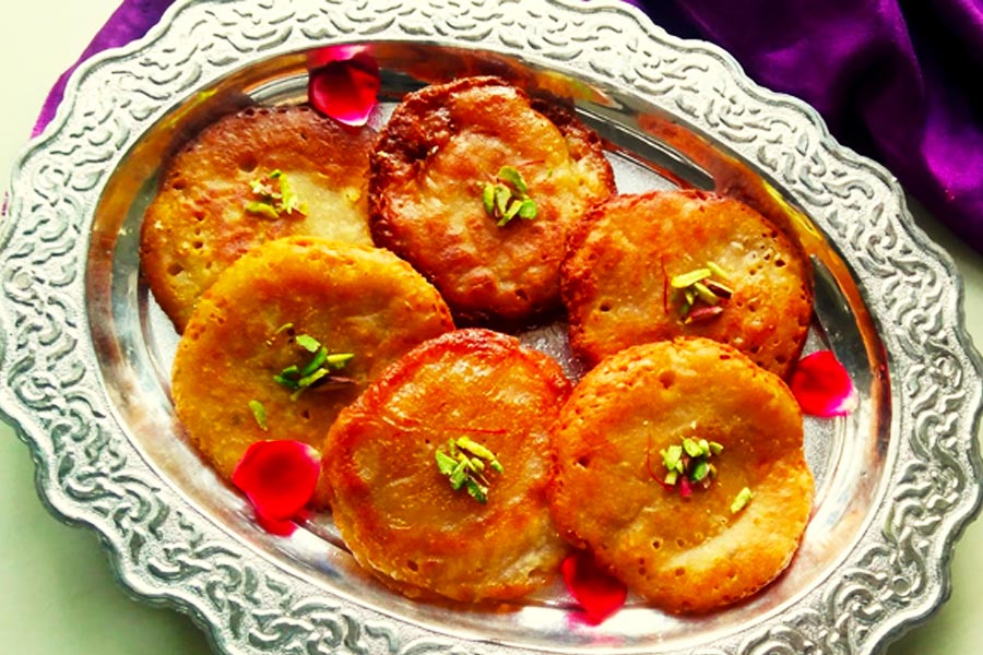 জন্মাষ্টমীতে গোপালের মিষ্টিমুখ হোক মথুরার প্যাঁড়া আর তালের মালপোয়ায়, রইল রেসিপি