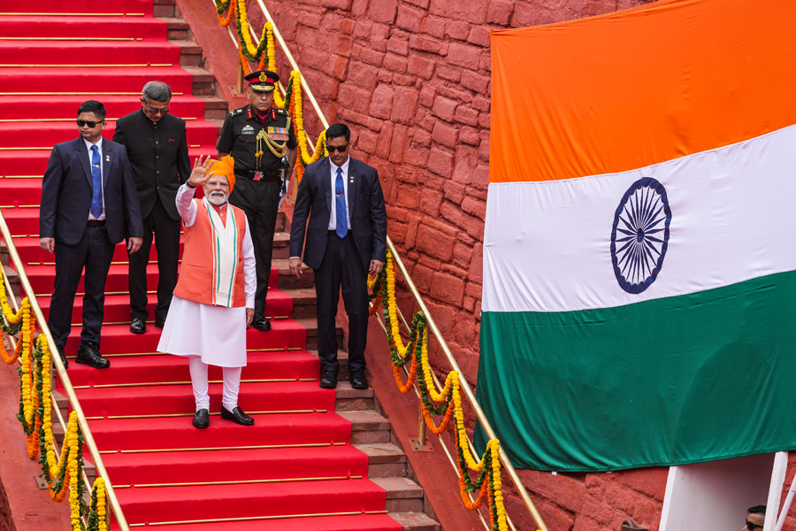 ‘দাম কম, দম বেশি’, স্বদেশি মন্ত্রে ‘স্বতন্ত্র ভারত’ গড়ার ডাক প্রধানমন্ত্রীর