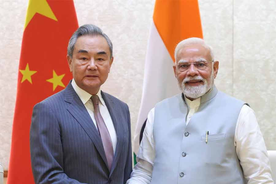 সীমান্ত সমস্যা মেটানোয় বাড়তি গুরুত্ব, ভারত-চিন সম্পর্কের ‘উন্নতি’র বার্তা মোদি-ওয়াং বৈঠকে