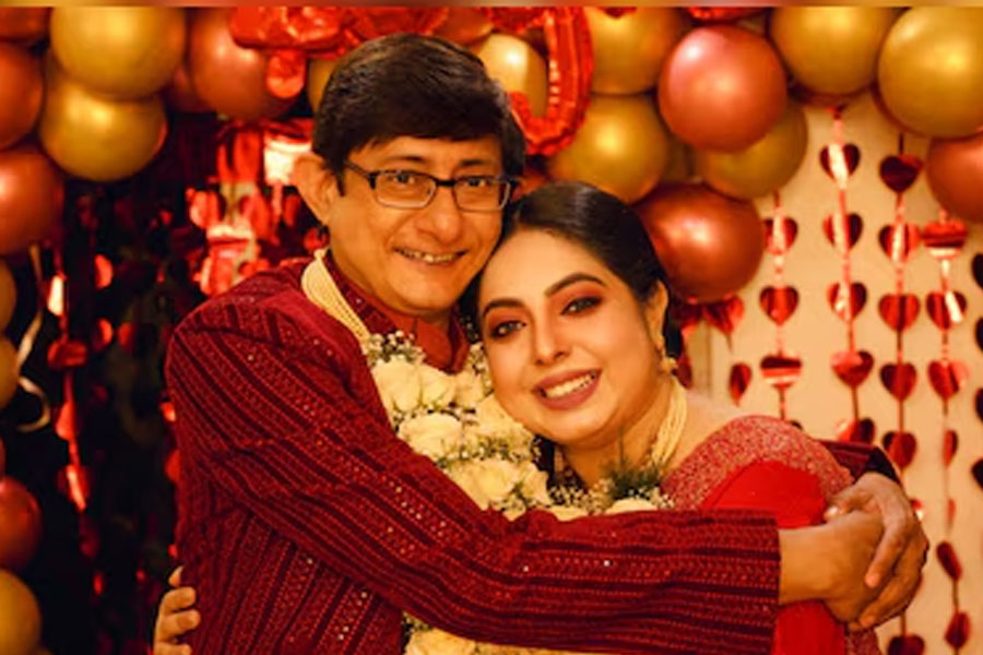‘ঠিক এই দিনেই ১৩ বছর আগে কাঞ্চনের সঙ্গে দেখা’, আদুরে পোস্টে স্বামীকে কী বললেন শ্রীময়ী?