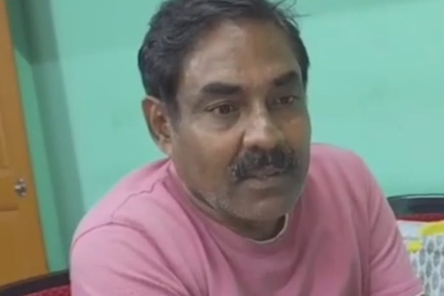 স্কুলের ভিতরই প্রধান শিক্ষককে মার! গ্রেপ্তার প্রচালন সমিতির সভাপতি, চাঞ্চল্য কাকদ্বীপে