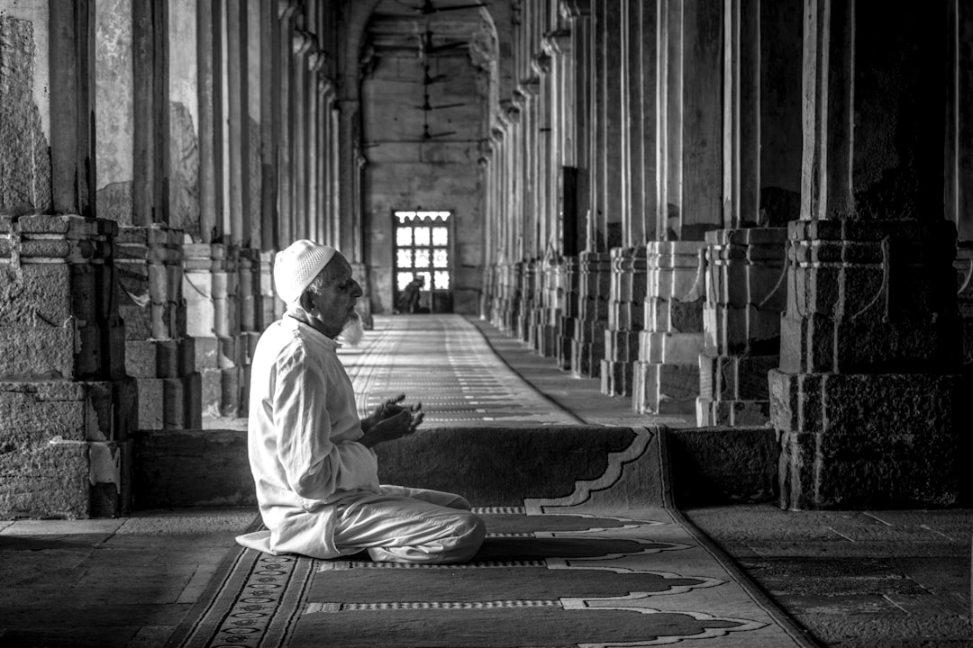 islamda-manevi-yolculuk-dua-ve-meditasyonun-ruhsal-derinlikleri