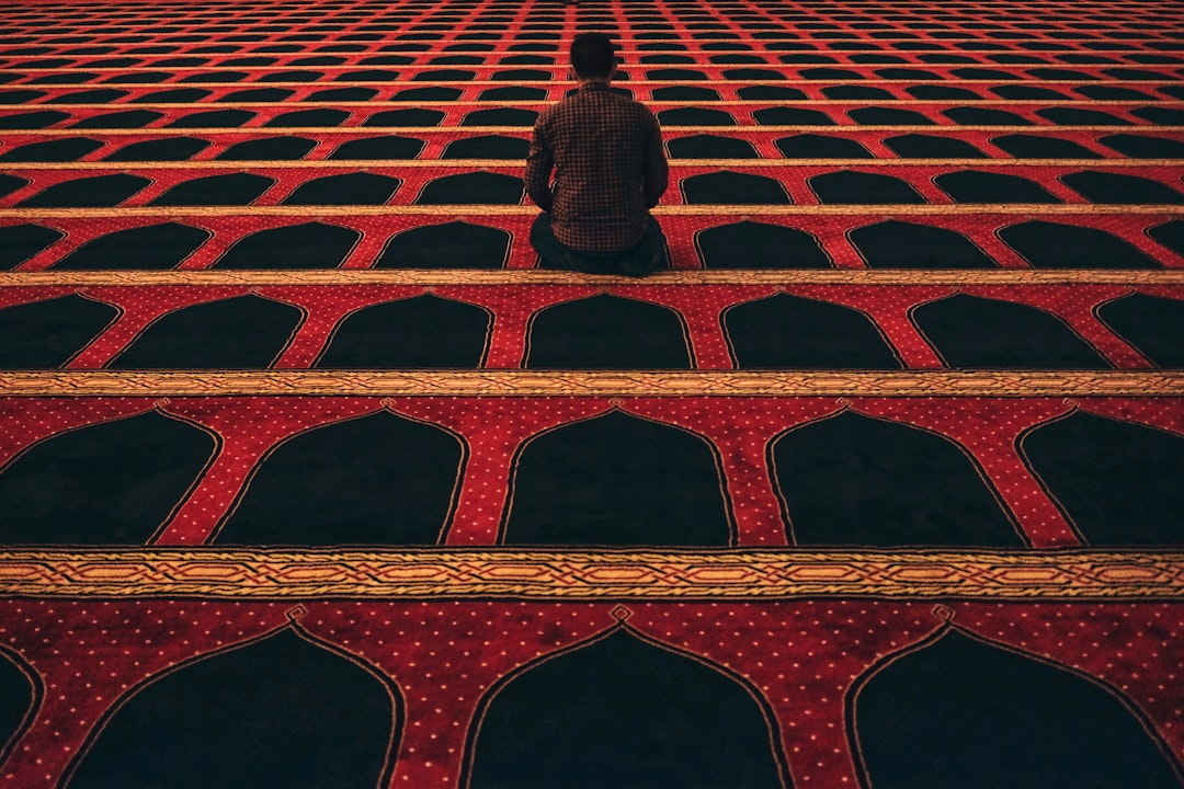 islam-dunyasinda-ramazan-ayinin-manevi-derinlikleri-ve-modern-hayata-etkileri