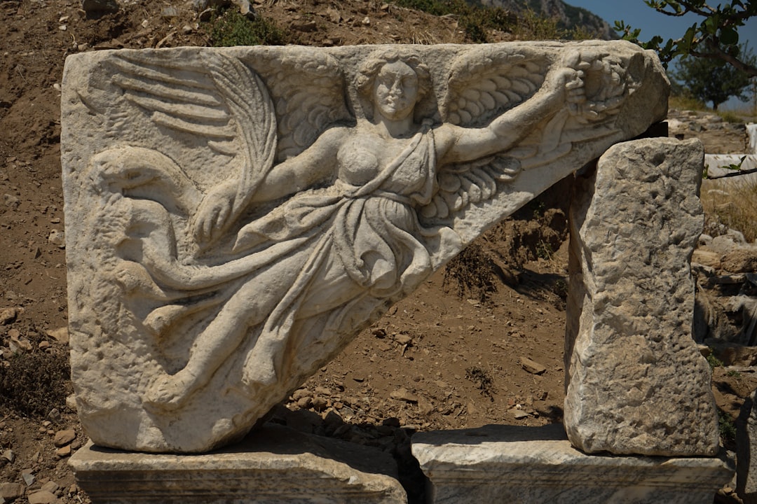 Türkiye'nin Mitolojik Efsaneleri ve Modern Toplum Üzerindeki Etkileri