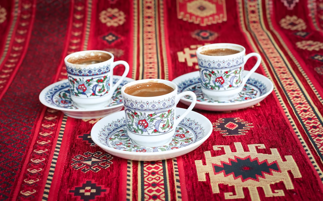 turk-kahvesi-kulturu-tarihcesi-yapilisi-ve-sagliga-faydalari