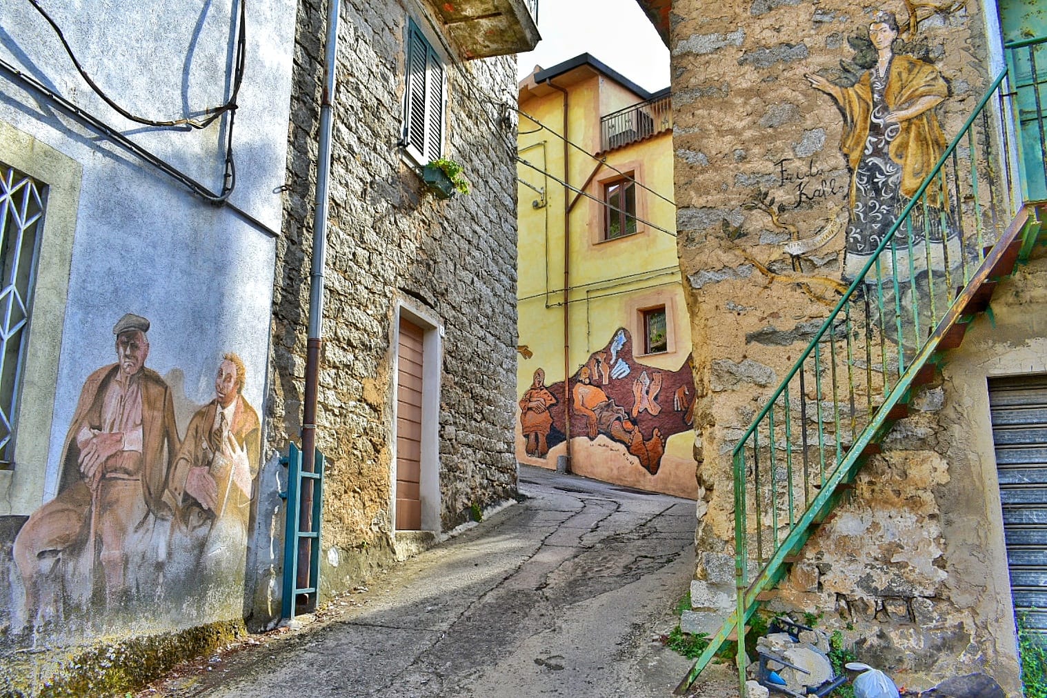Murales di Orgosolo cosa vedere sardegnatoujours Murales di Orgosolo cosa vedere sardegnatoujours