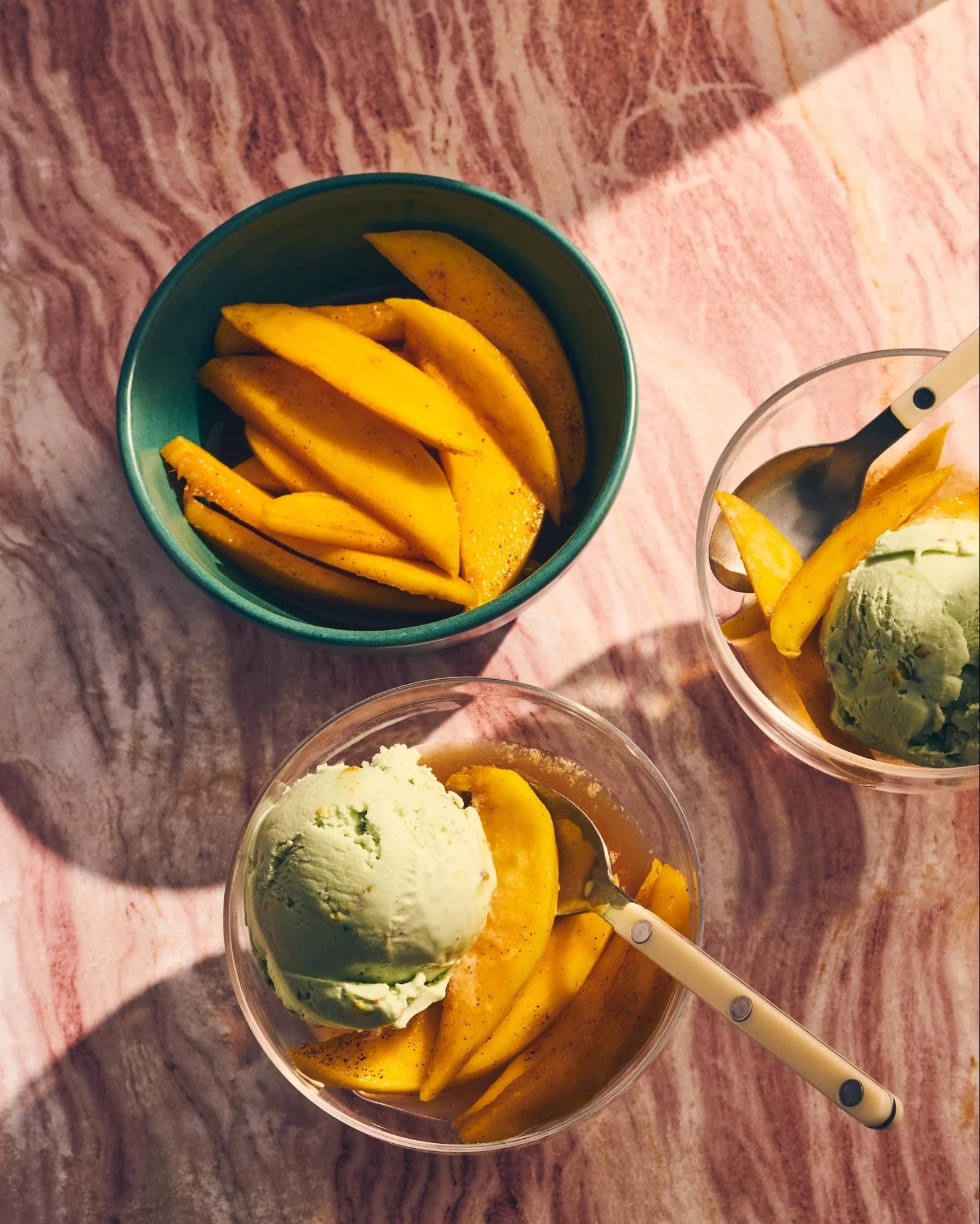 A Guide To Greens Saveur - Retina Dark Patterns for Desktop