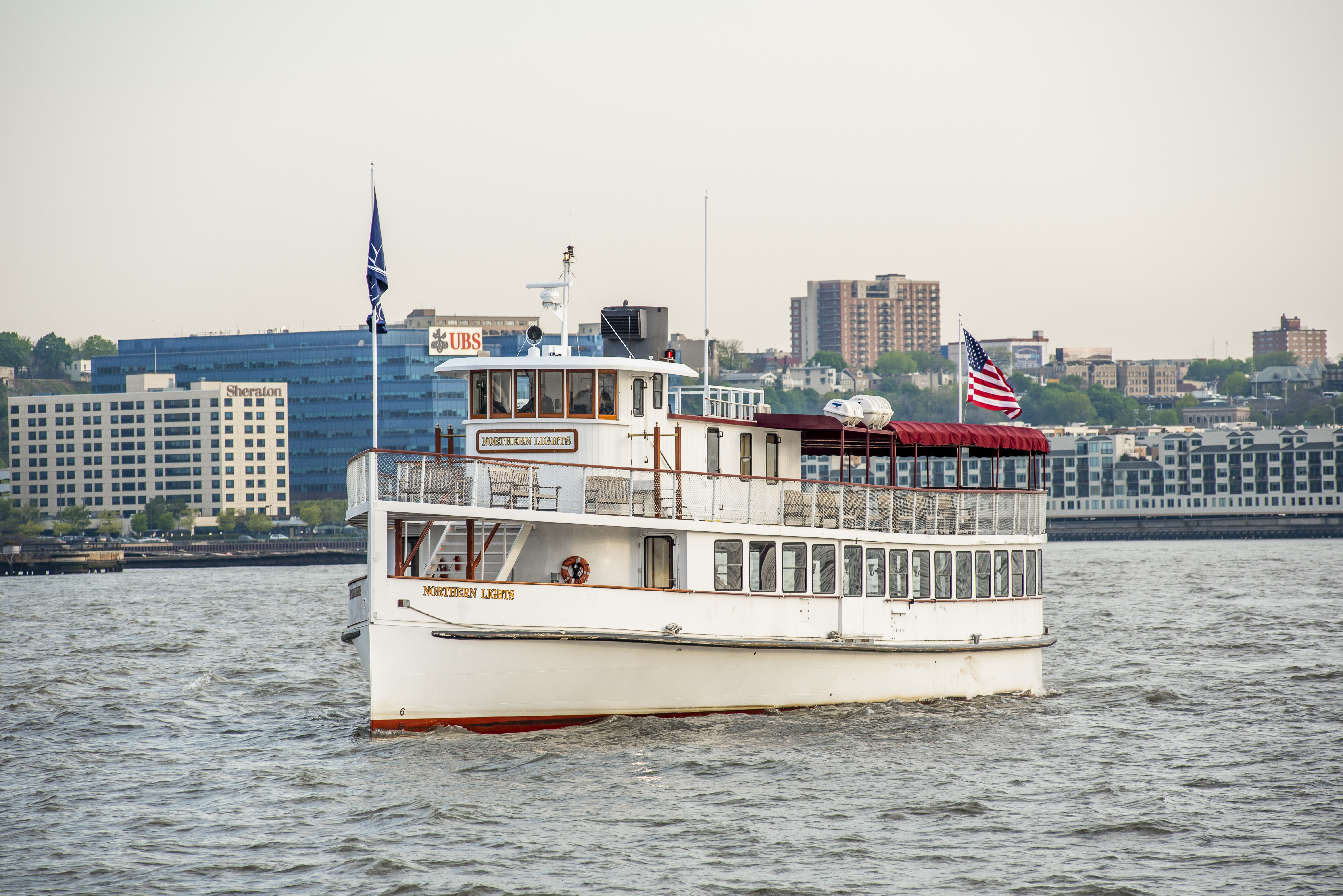 This is the perfect event for groups looking to entertain guests from out of town. Northern Lights Turn Of The Century Lake Excursion Boat