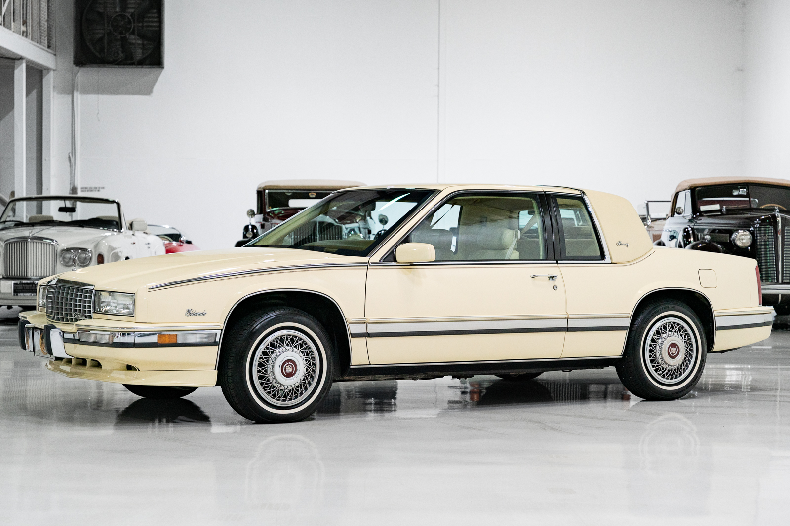 1990 CADILLAC ELDORADO BIARRITZ COUPE – Daniel Schmitt & Co